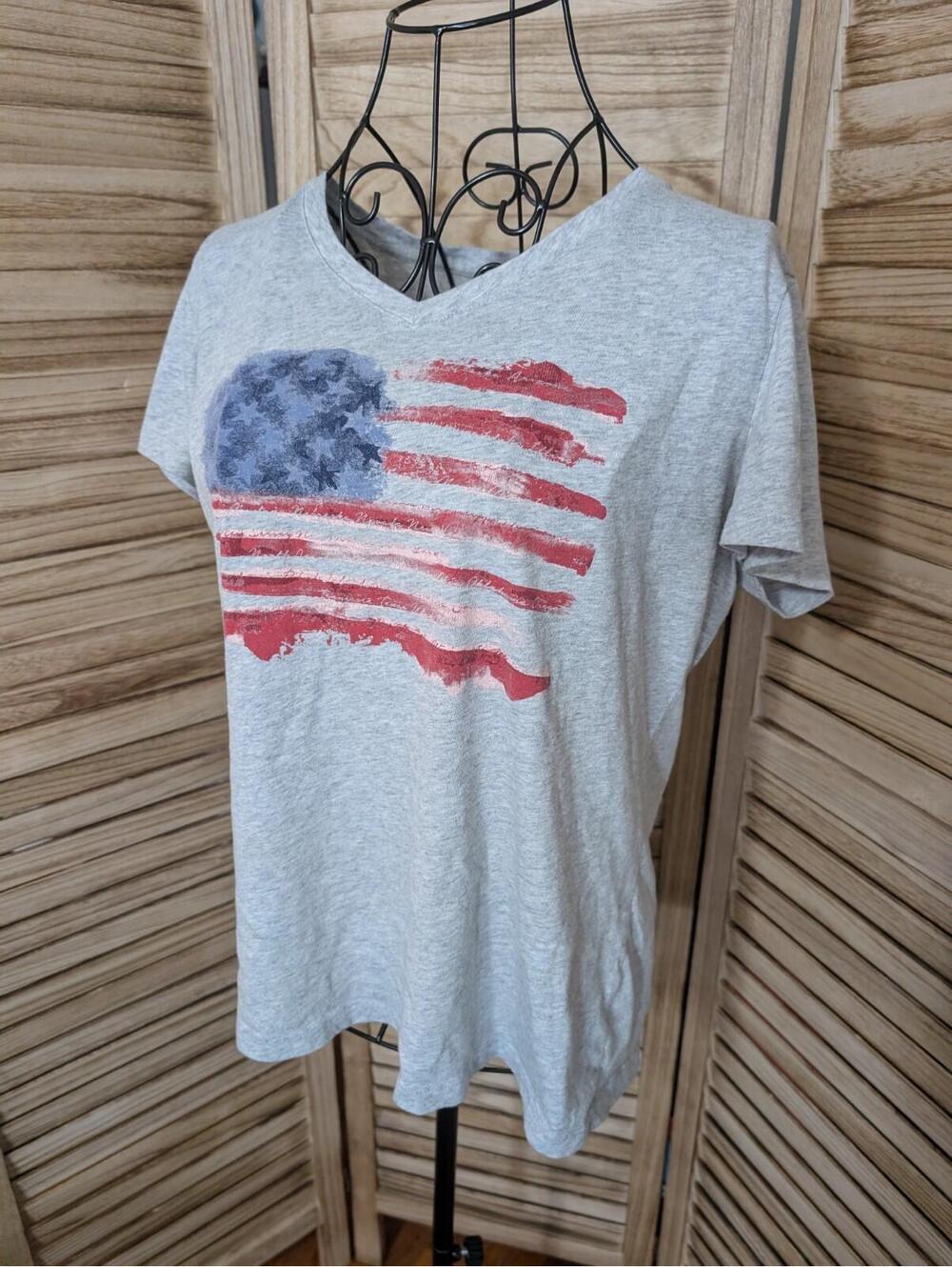 Womens Gray T-Shirt American Flag Print Short Sleeve Size M